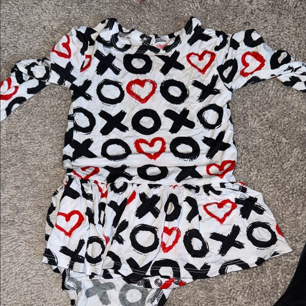 Little Bum Bums Vday XO Bodysuit